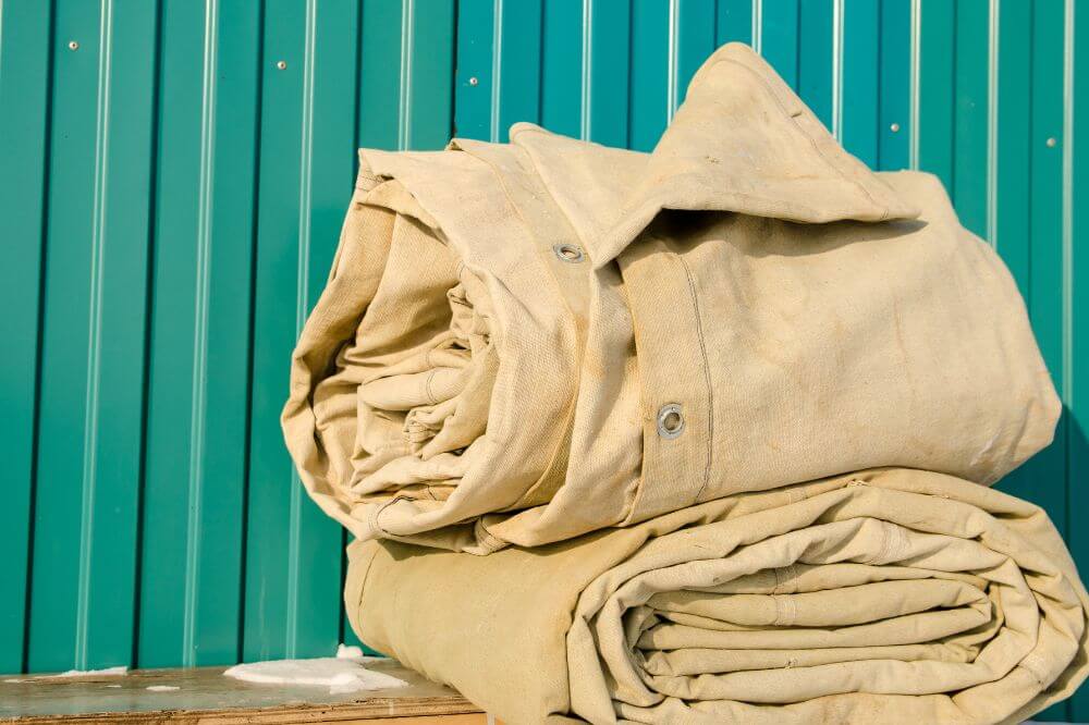 Top Uses for Tarpaulin in Construction and Outdoor Projects